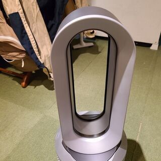 【ダイソン　Dyson　Pure Hot + Cool　HP00 空気清浄機能付ファンヒーター アイアン／シルバー 　中古美品 】