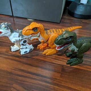 動く恐竜おもちゃ 