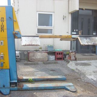 カーリフト　移動式　100V電源