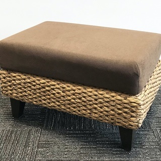 a・flat家具 のリビングセットです！(3人掛け×1 + 1人掛け×3 + オットマン×1 + テーブル×1)