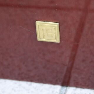 フランスPIERRE BALMAN(ピエール・バルマン)のドレッサーです☆大きな鏡とシンプルでありながら高級感が漂うデザインでお部屋を優雅な空間に！コンセント付きで機能性も◎