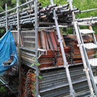 中古ビケ足場