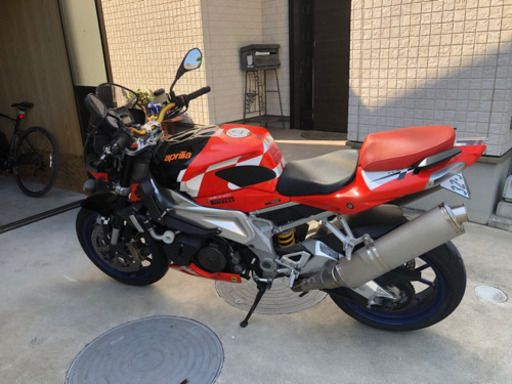 アプリリア RSV1000R TUONO トゥオーノ