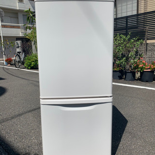 🚛設置／税込／配送込み🔰当日配送‼️美品🎖Panasonic  冷蔵庫 138L 🏅清掃済み 🏅大阪　兵庫　京都　奈良　和歌山⭕️洗濯機　も出品✨