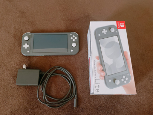 超激安 【早い者勝ち】【本体傷なし、箱あり】Nintendo Switch Light