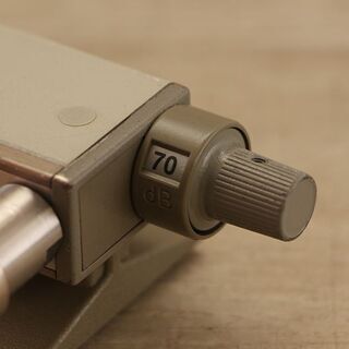 HP アッテネータ 70dB 8495B DC-18GHz (J944nxY)