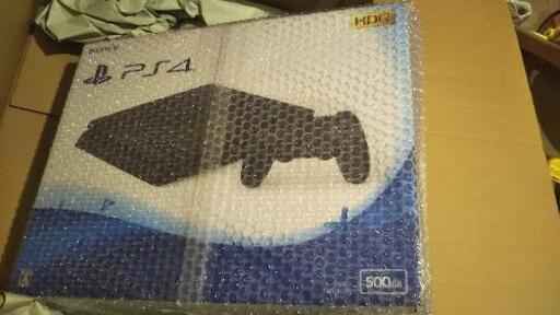 プレステ4本体　新品　未開封
