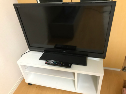 SHARP AQUOS 32型テレビ　テレビボードセット