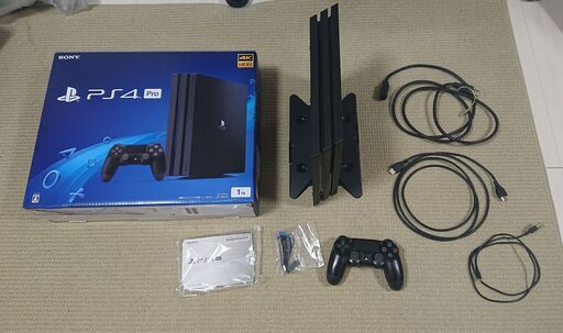 【売却済】PS4 Pro(SSD)とソフト8本(PS4/PlayStation)
