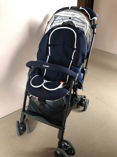 【純正別売品付】2018年購入　コンビ　ベビーカー　スゴカル4compact