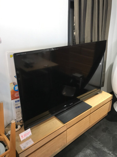 SHARP  60型液晶テレビ　2014年式