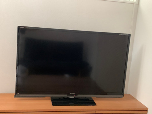 SHARP 2011年製　60V液晶テレビ