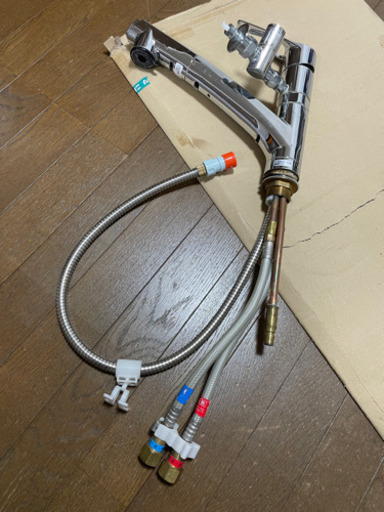 ‼️早い者勝ち‼️美品‼️ 食器洗い乾燥機　パナソニック　NP-TR6　エコナビ搭載＋分岐水栓付き