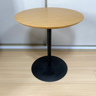 ニトリ　サイドテーブル　幅45㎝ x 高さ50cm
