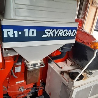 ♬　　クボタコンバイン　R1-１０　中古