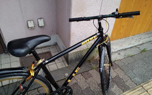 L.I.G MOVE 700c クロスバイク アルミ/7speed/ブラックxゴールドの 