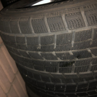 スタッドレスタイヤ　205/65R16