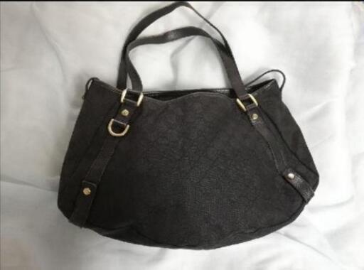 GUCCI 黒バッグ