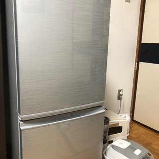【ネット決済・配送可】冷凍冷蔵庫　SHARP SJ-D14B 137L