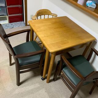 テーブル　椅子セット