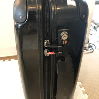 スーツケース　2〜3泊用