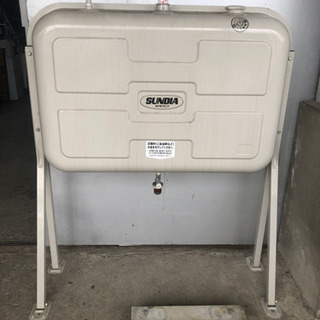 美品 サンダイヤ オイルタンク 198リットル 灯油タンク 屋外用 KH2-198