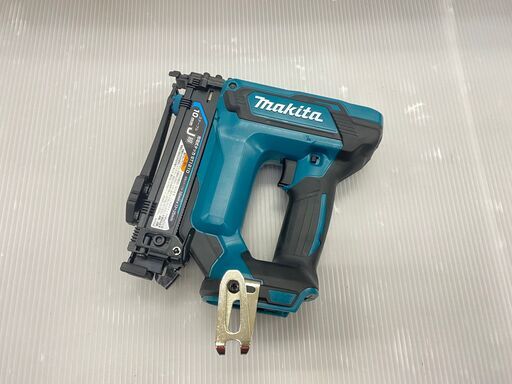 未使用】マキタ ST121DZK 10mm充電式タッカ 18V 【ケース+本体のみ