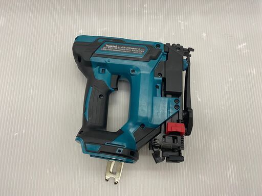 未使用】マキタ ST121DZK 10mm充電式タッカ 18V 【ケース+本体のみ