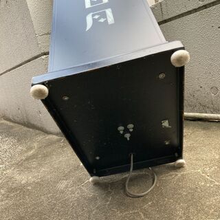 電飾看板　4面　カッティングシートが貼ったままです