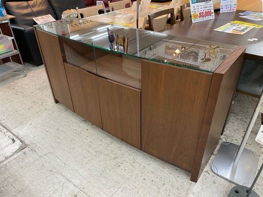 【愛品館 江戸川店】ガラストップ リビングボード　サイドボード　ID:157-007781-007　配送可　代引き配送可