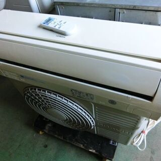 D629　日立　ルームエアコン　主に６畳  型番　RAS-A22Z