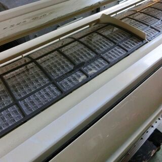 D629　日立　ルームエアコン　主に６畳  型番　RAS-A22Z