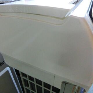 D629　日立　ルームエアコン　主に６畳  型番　RAS-A22Z