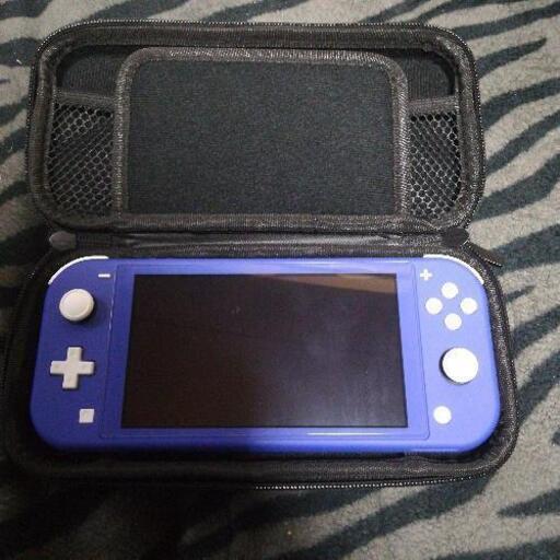 任天堂Switchライトブルー