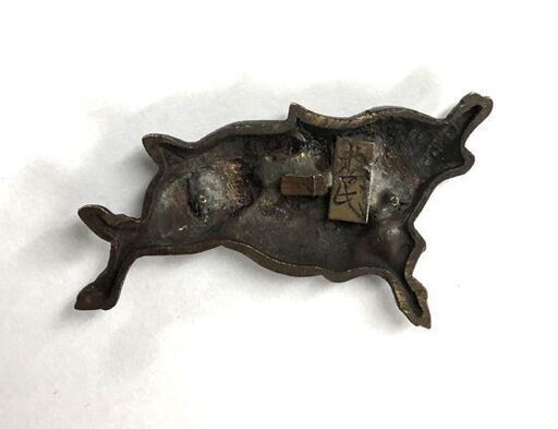 当時物 目貫 刀 猪 本体のみ 武具装飾 日本刀 装飾 刀装具 時代不明