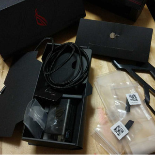 ジャンク ASUS ROG Phone 2 ROG Phone 3 ジャンク 12GB⁄512GB 国内版 欠品