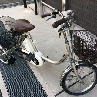 地域限定送料無料 パナソニック ビビライフ 三輪車 16AH チタン