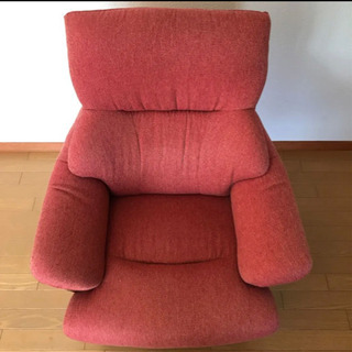 ニトリ コウテイ 1人用布張りソファ 赤