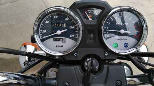 スズキ GN125-2F