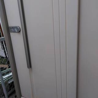 中古TAKUBO物置　倉庫