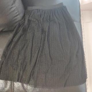 ユニクロ　黒いスカート　サイズ150