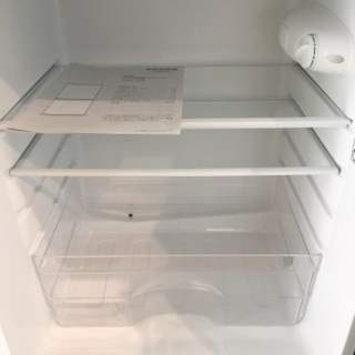 ほぼ未使用 106リットル直冷式2ドア冷蔵庫 Nグラシア BK