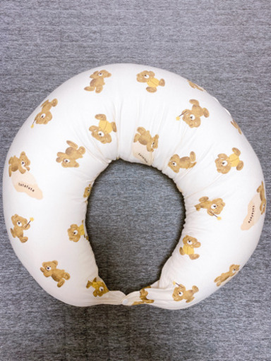 美品 バースデイ フタフタくま 授乳クッション Natsu 新山口の産後用品 授乳クッション の中古あげます 譲ります ジモティーで不用品の処分