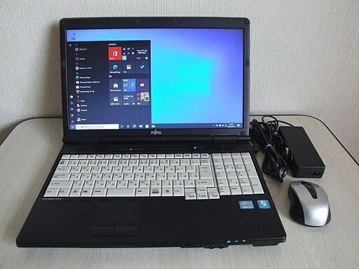 第二世代 Core i5 Fujitsu LIFEBOOK A561/CX　ノートパソコン　(3799)