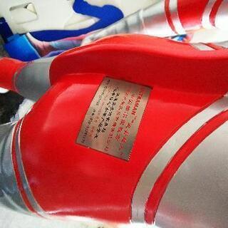 ウルトラマン 等身大フィギュア 受渡し決まりました。