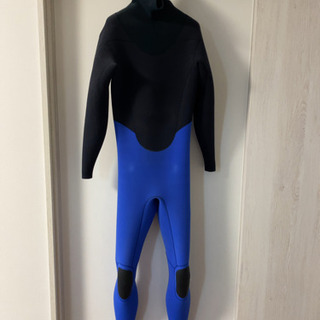 サーフィン用ウェットスーツ