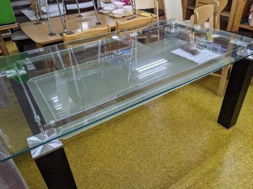 ガラスのダイニングテーブル 強化ガラス | 32.clinic