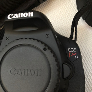 美品 Canon 一眼レフ カメラ EOS kiss X5