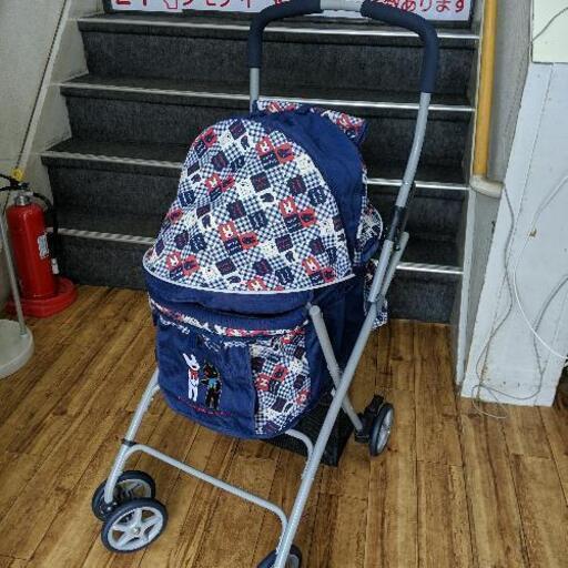 ペットカート 折りたたみ式 リサとガスパール 適応体重12kg バック内28×49×27cm自社配送時代引き可※現金、クレジット、スマホ決済対応※