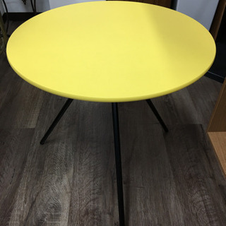 サイドテーブル　黄色　コンパクト　